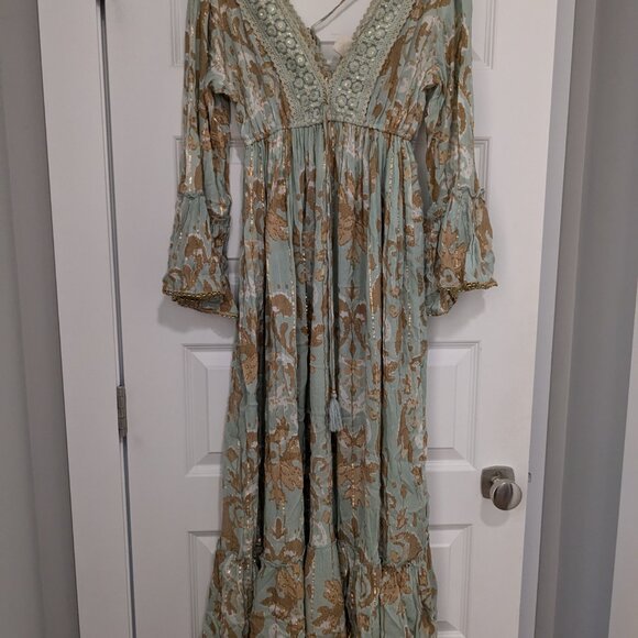 Green and Gold Boho maxi dress - Picture 5 of 6